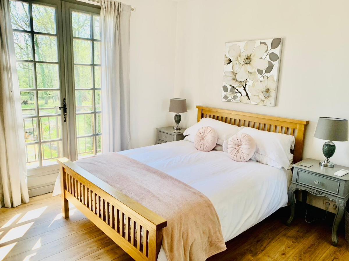 Les Grands Bois Bed & Breakfast Pomport Exterior foto