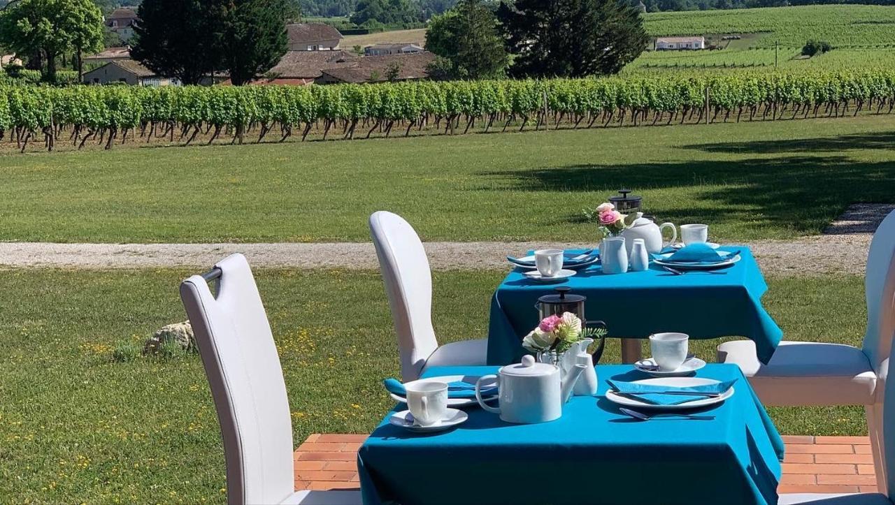 Les Grands Bois Bed & Breakfast Pomport Exterior foto
